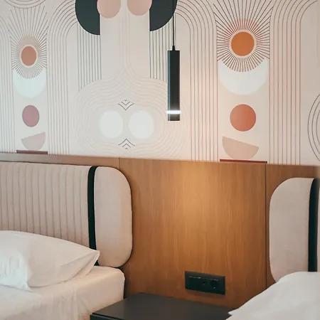 Hotel Monun 4*